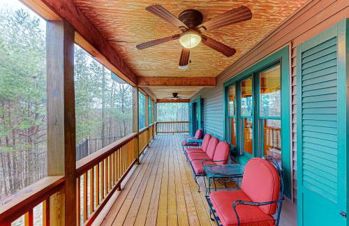 Up The Hill - Photo 4