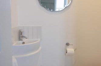 Beautiful house, Cirencester centre, parking - Photo 17