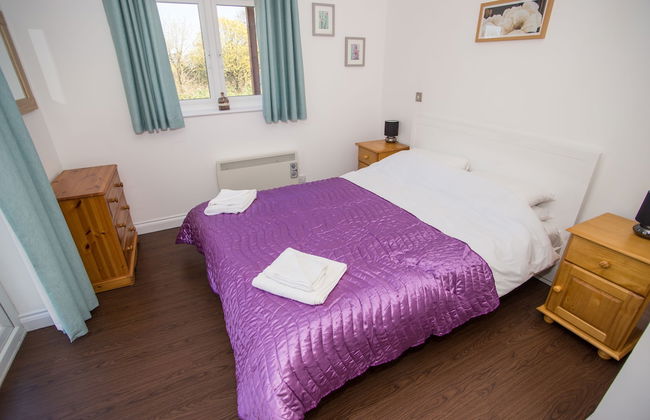 Stoneleigh Village - Photo 16