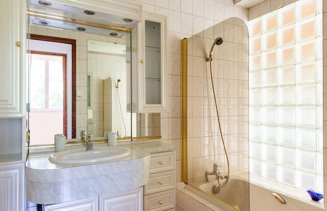 Holiday Home in Saint-julien-du-verdon With Garden - Foto 11