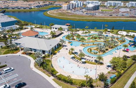 Luxurious Family-friendly 5 Bd 12 Guests w Screened Pool Close to Disney - Foto 124