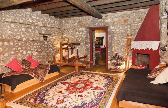 260m2 Unique Mountain House in Lilea Parnasos - Foto 3