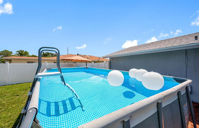 Paradise Haven- Amazing 4BR Oasis With Pool - Foto 24