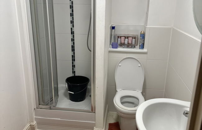 Immaculate 2-bed Apartment in Greenhithe - Foto 15