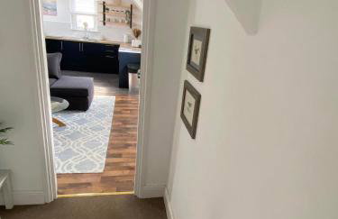 The Penthouse at Percy House Pet Friendly 2 Bedroom Apartment in Porthcawl Sleeps 4 people Located in the town centre - Foto 21