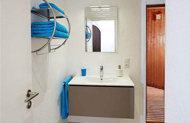 Strotzbusch Forest Hideaway - Photo 12