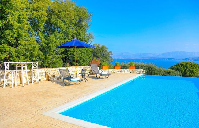 Villa Helona in Lithiasmenos - Photo 30