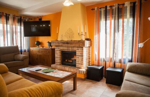 Los Robles II - Photo 20