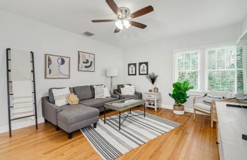 Rushing Bungalow - Steps from Swan Lake Morton - Foto 1