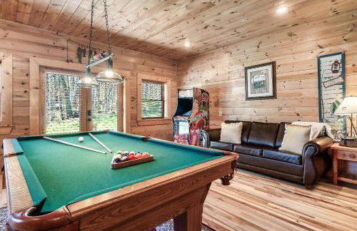 Spectacular MTNS Views with PRIVATE HOT TUB with Pool Table and Private Pond - Foto 2