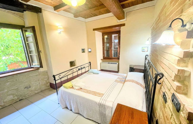 Spoleto Poolside - Sleeps 24 - Photo 26