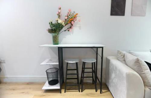 Modern 2 Bedroom - Foto 16