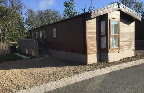 Bock Retreat Lodge 54 with Hot Tub - Photo 3