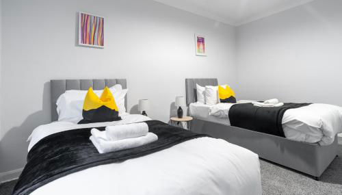 Kirkview Apartment - Photo 3