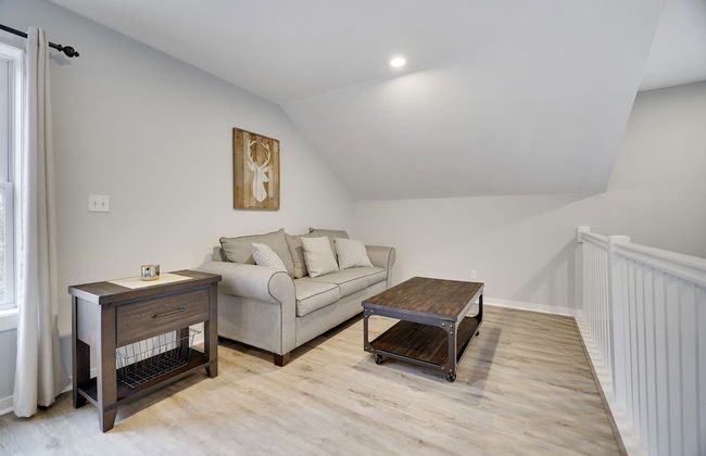 The Nest at Pinecrest by Avantstay Hot Tub Spacious Deck Game Room Fire Pit - Foto 44