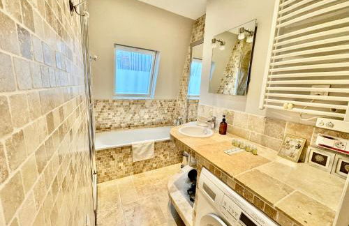 CHABLIS 27 avenue de la Bourdonnais 75007 - Foto 23