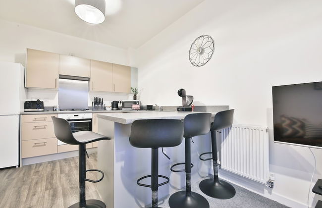 2 Bed Flat with Parking Near Waterfront - Foto 35