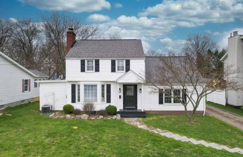 The Perfect Pass-HOF Village Escape - Foto 1