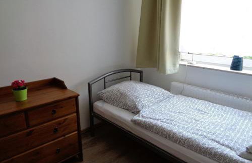 Big House in Duisburg - maximal 6 Persons with Garden - Foto 15