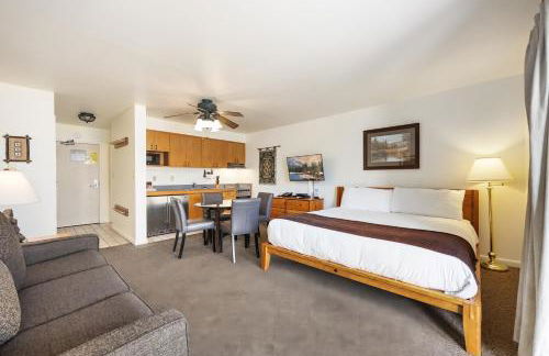 Cozy King Studio w/Lake View #145 at Donner Lake Village - Foto 6