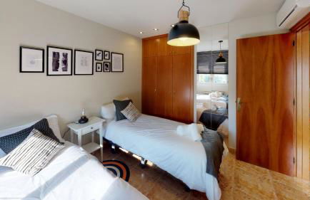 HOUSE OF JOY , CASA EN BANYOLES - Foto 22