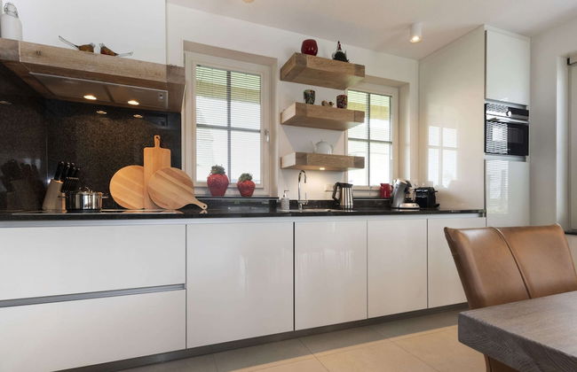 Friesland Villa w/ Sauna - Foto 5