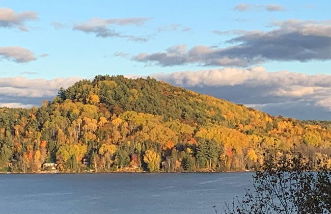 Renovated Chalet for Rent in Front of the Lake - Foto 28