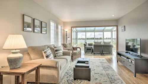 Ideally Located San Francisco Bay Home with Sunroom! - Photo 5