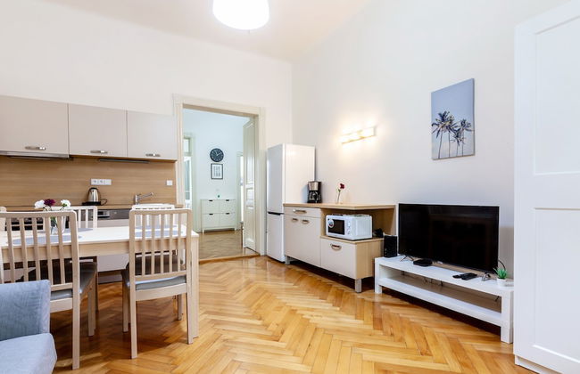 City Castle Aparthotel - Foto 45