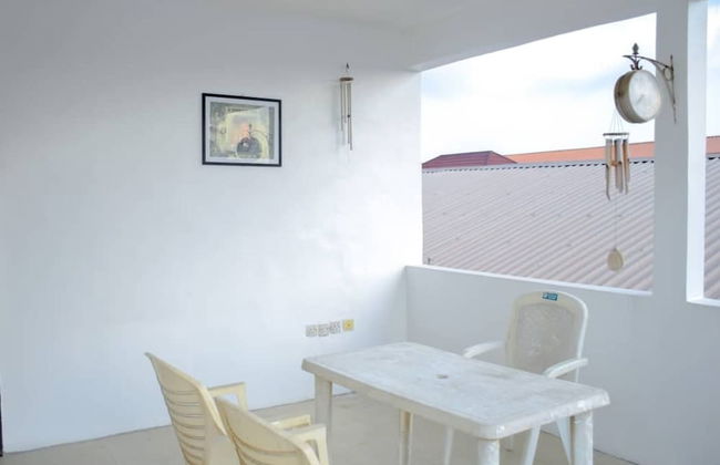 Inviting 2-bed Apartment in Lagos -canal Views - Foto 3