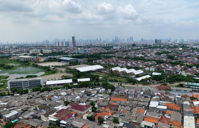 Modern Look And Comfy Studio Tifolia Apartment - Foto 15