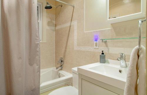 Pentagon City Homestay Parking available - Foto 17