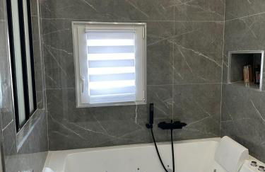 Luxurious accommodation and balneotherapy relaxation area - Foto 8