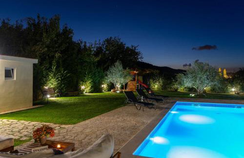 VILLA ROKO with 4 bedrooms, 32sqm heated pool - Photo 33