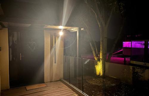 Luxury Lake Front Escape With Hot Tub - Foto 5