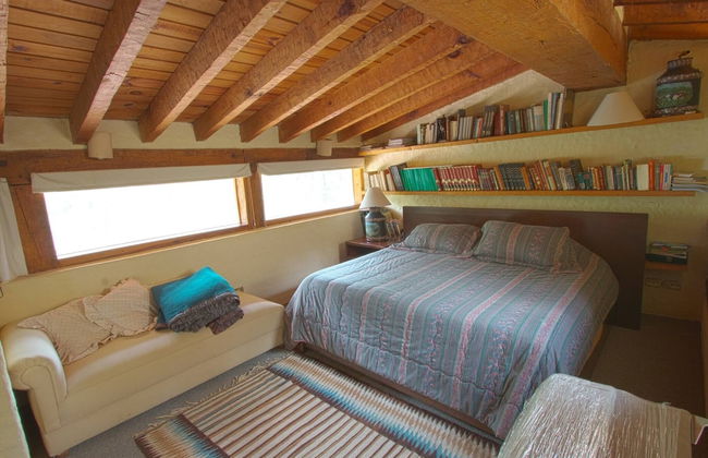 Country House In The Woods With River - Foto 3