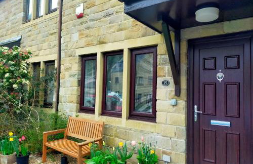 Lynton House - Photo 1