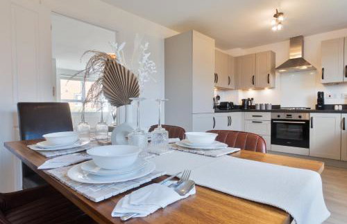 Modern Spacious 3 Bedroom House in Canterbury with En Suite and Free Parking Perfect for Contractors & Families - Photo 10