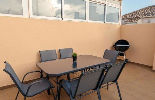 Apartamento Las Palmeras - Con Terraza, barbacoa, aire acondicionado y a 250m de la playa! - Foto 11