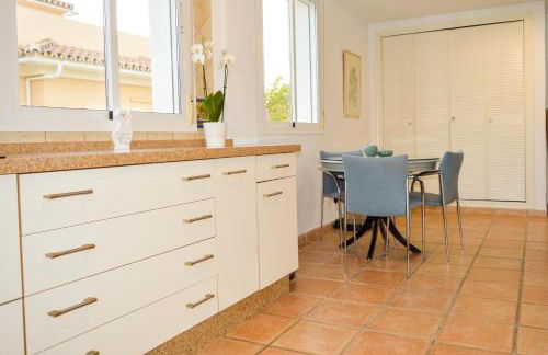 Villa Bendex Estepona Costa Del Sol - Photo 28