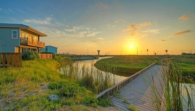 Cart-friendly Boardwalk to the Beach Private Pool, Firepit & Pond Views 361 Bayview - Foto 2, Interior