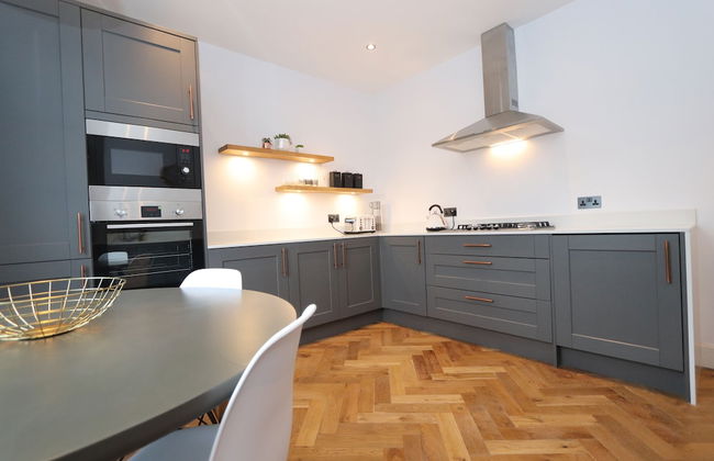 Dollar Apartments at 41 - Photo 11