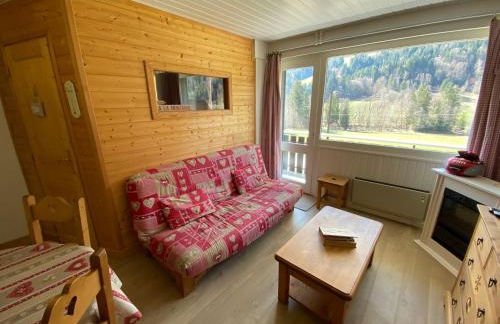 Appartement cosy avec balcon et parking, proche piste - FR-1-692-36 - Foto 8