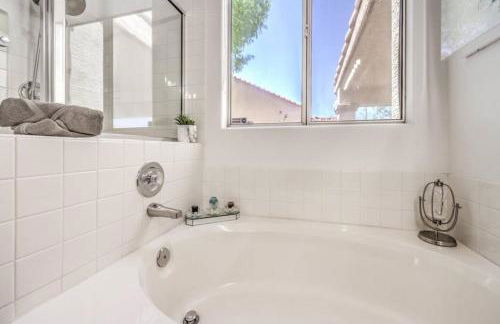 Family Fun for Everyone in Las Vegas- 4 Bedrooms, Billiards, Game Room - Foto 26