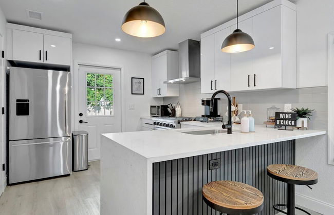 St. Pete Family Bungalow & Private Oasis - Foto 8