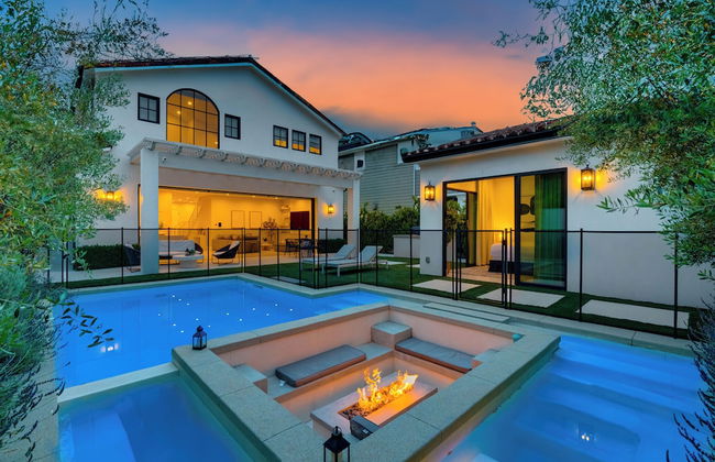 Villa Camellia - Charming 5 BR Home in the Heart of Studio City - Photo 1