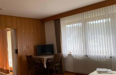 Ruhige 4 Zimmer EG-Wohnung Z1 - Foto 2