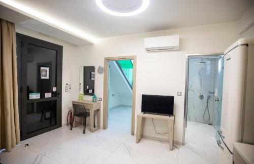 Amalia Deluxe Villas - Photo 19