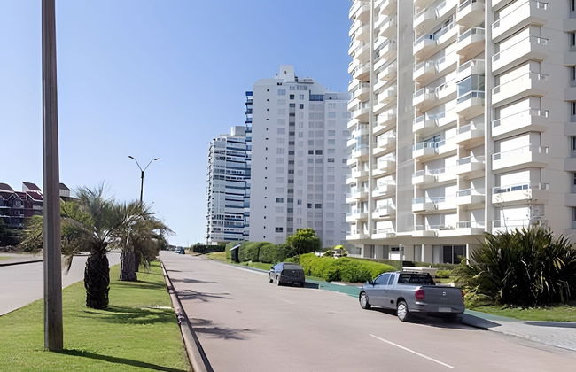 Oceana Suites Torre Marina - Photo 35