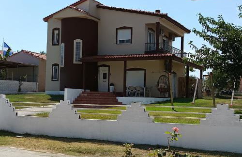 FG Home Rental Vila & Apartments - Foto 13